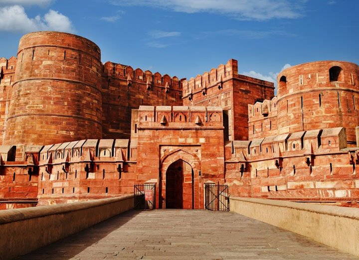 Agra Fort Entrance Ticket with Guided Tour